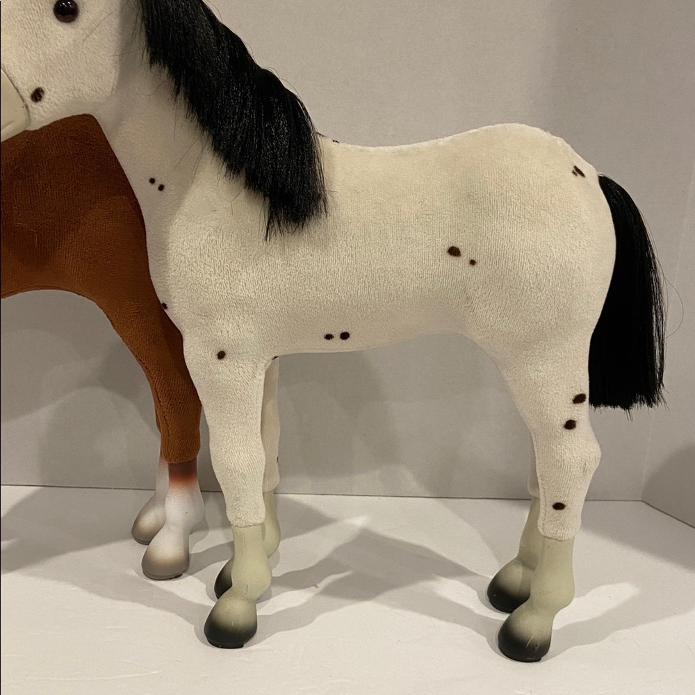 American Girl Retired Kaya Sparks Flying Spotted Foal and Painted Philly Foal - Picture 3 of 13